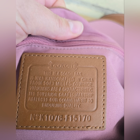 Coach Turn Lock Leather Bag - Picture 12 of 12